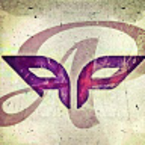 Meet your Posher, Athena - Picture 1 of 1